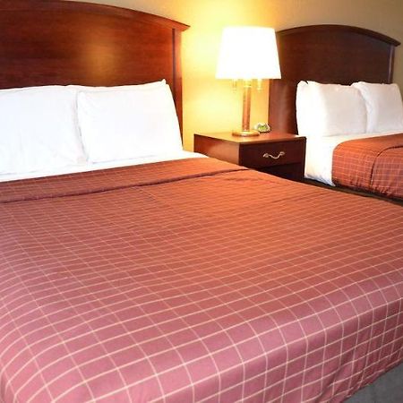 Shorecrest Motor Inn Detroit Dış mekan fotoğraf