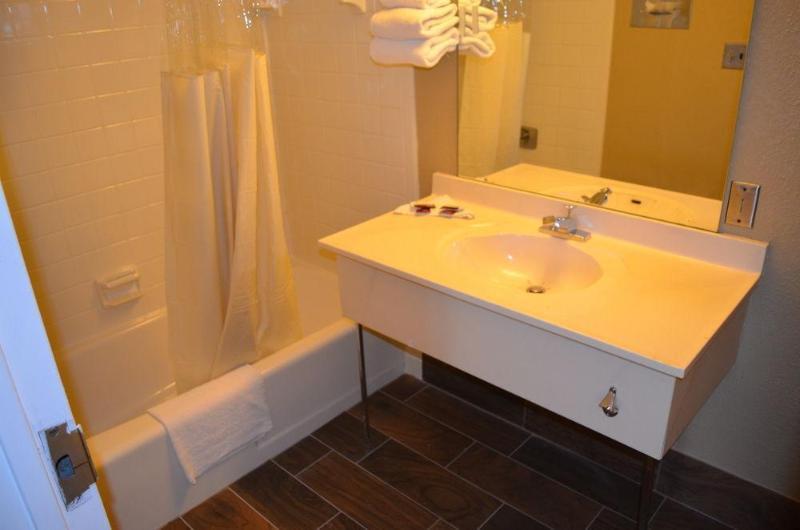 Shorecrest Motor Inn Detroit Dış mekan fotoğraf